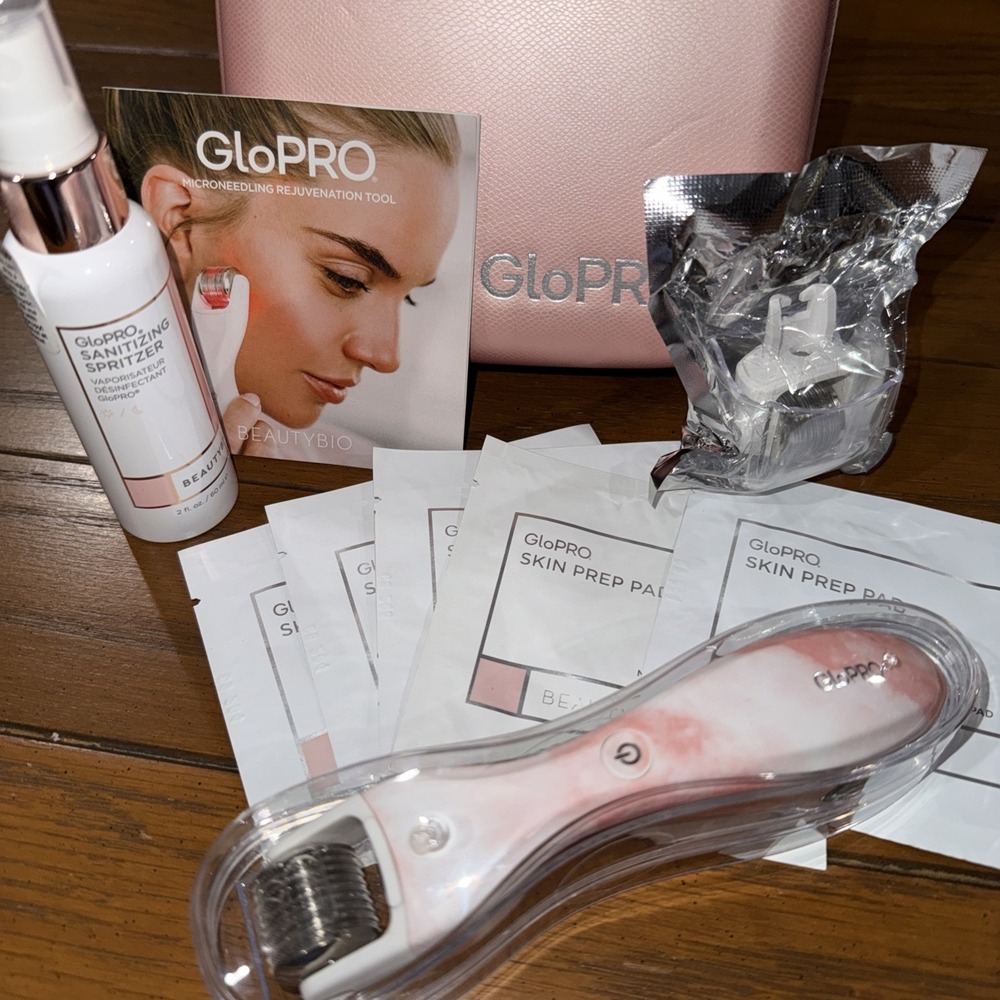 BeautyBio GloPRO Microneedling Facial‎ Regeneration Tool With Hard Pink Case New